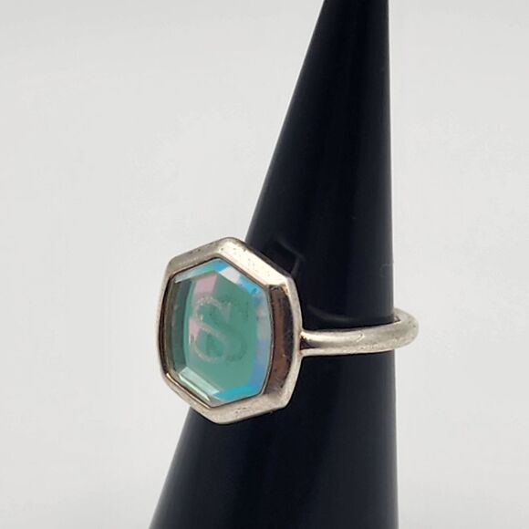 Kendra Scott Davis Silver Tone Irridescent S Engraved Glass Ring (5) - Picture 2 of 8